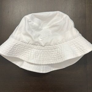 Nike Bucket Hat